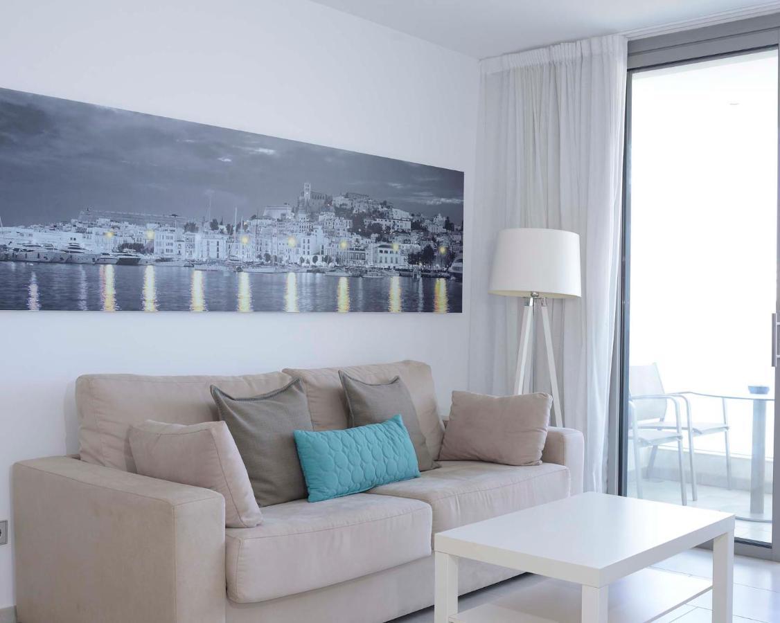 Apartaments B-Llobet Sun & Confort อิบิซาทาวน์ ภายนอก รูปภาพ