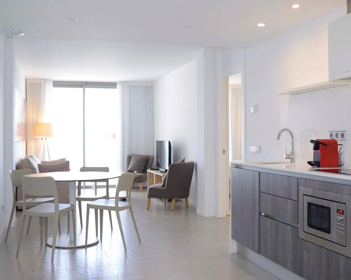 Apartaments B-Llobet Sun & Confort อิบิซาทาวน์ ภายนอก รูปภาพ