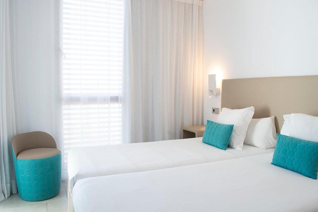 Apartaments B-Llobet Sun & Confort อิบิซาทาวน์ ภายนอก รูปภาพ