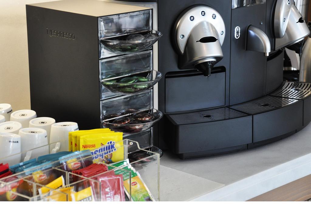 Apartaments B-Llobet Sun & Confort อิบิซาทาวน์ ภายนอก รูปภาพ