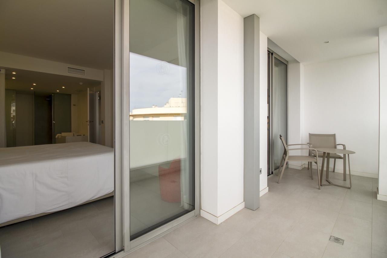 Apartaments B-Llobet Sun & Confort อิบิซาทาวน์ ภายนอก รูปภาพ